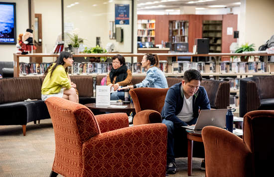 students working together in the Pepperdine Law library