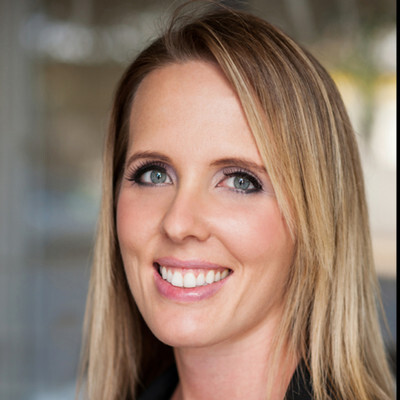 Jackie Adams Headshot