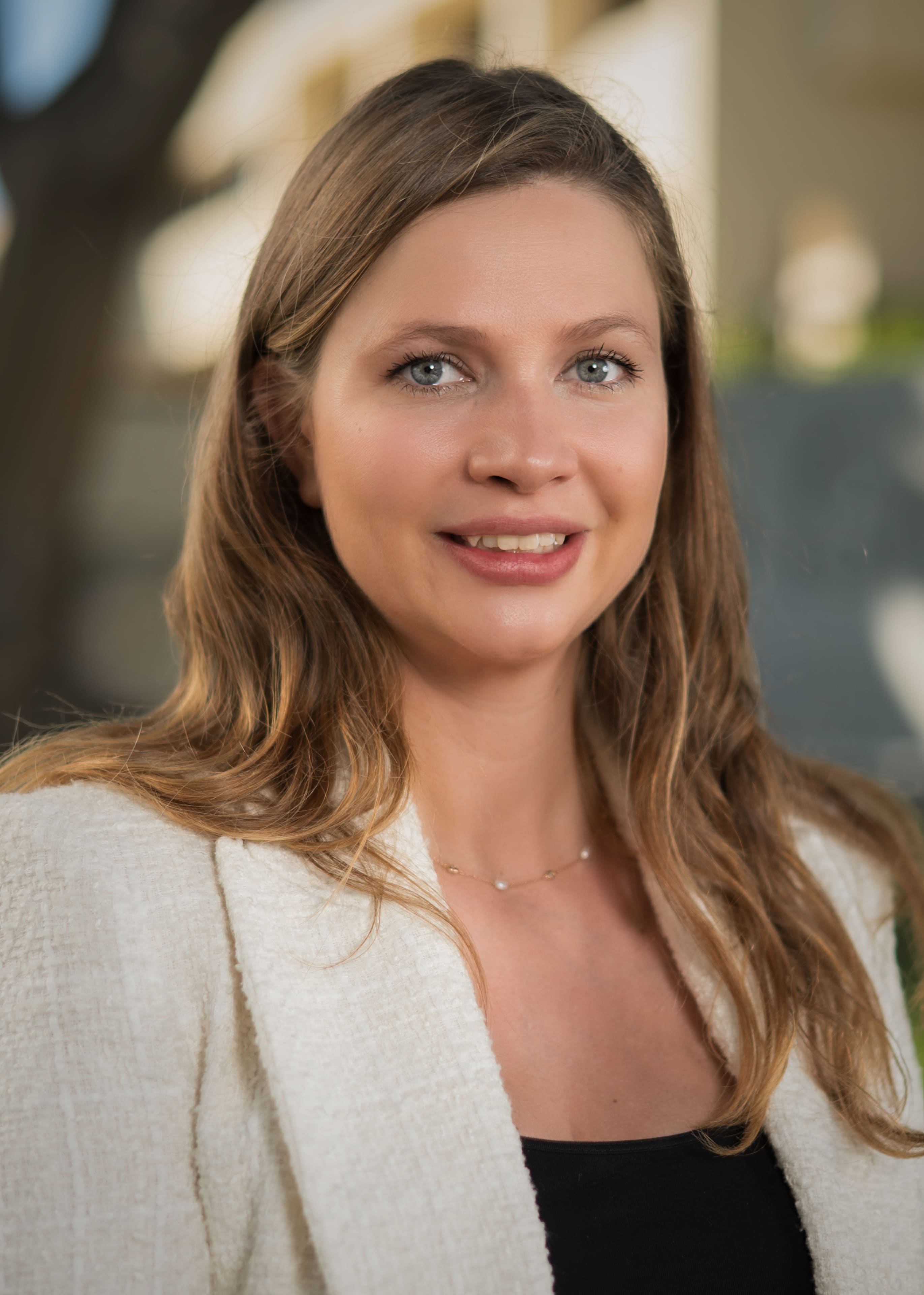 helen winter headshot