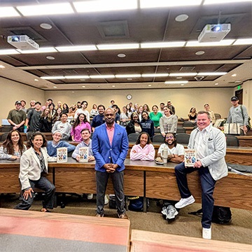 DeMaurice Smith with class 2025