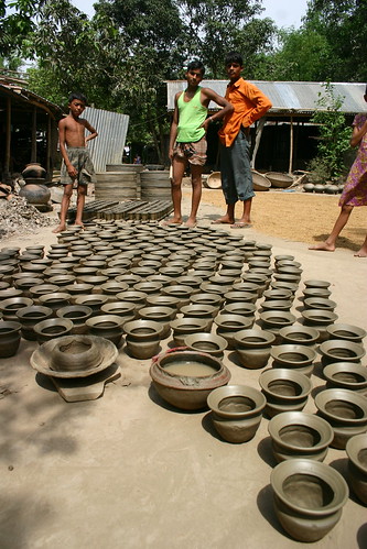 Pottery makers